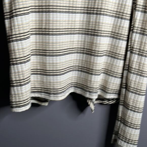 Glow Passion Cream and Black Striped Cold Shoulder Top Size Small - Picture 7 of 8